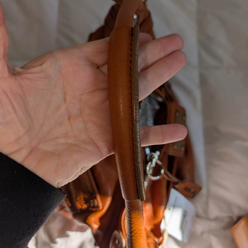 Chloé Paddington Satchel in Luxurious Cognac Leather - Picture 5 of 13